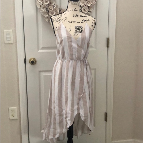Moon River Dresses & Skirts - DONATED!! Moon River 100% cotton hi lo striped